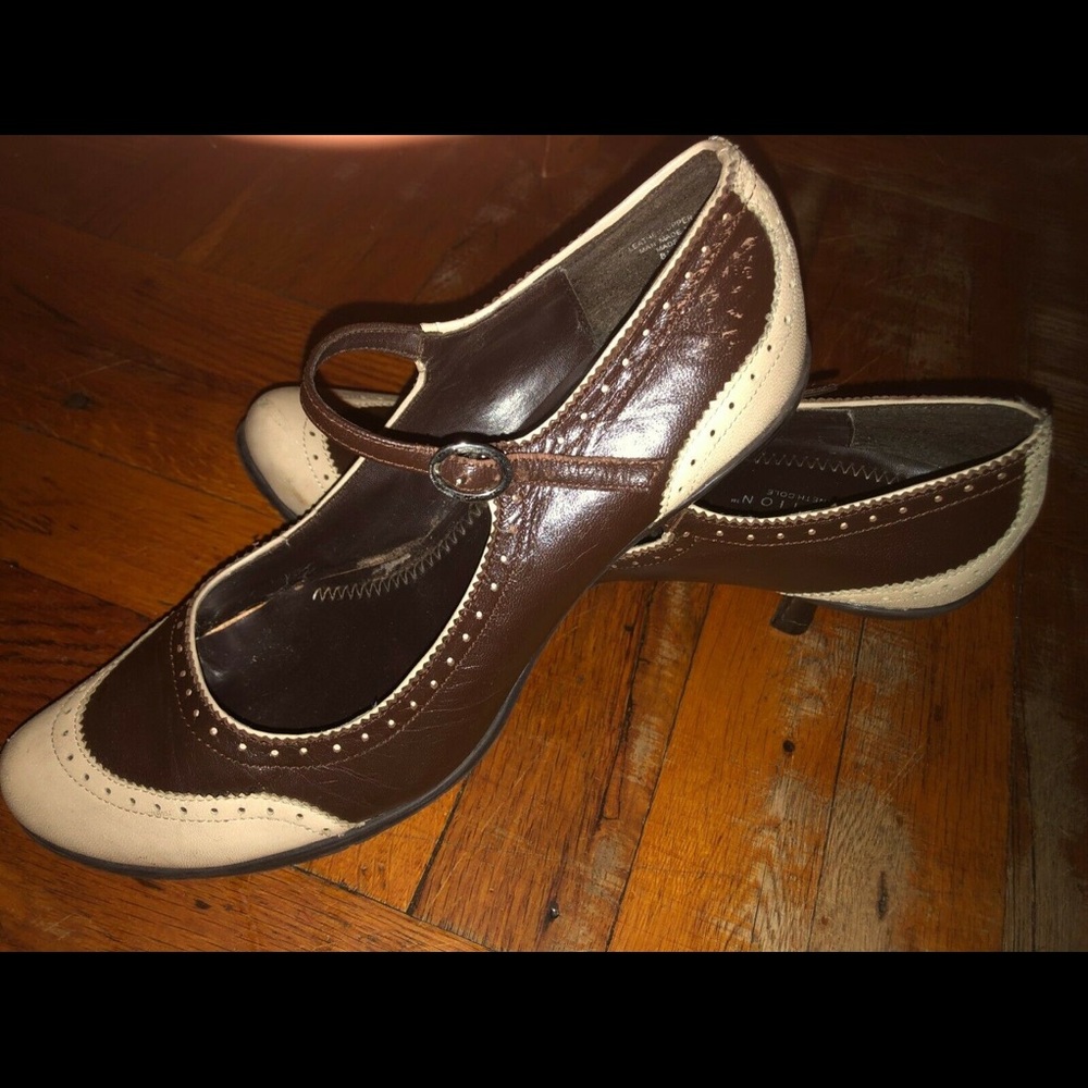 Kenneth Cole Reaction Mary Jane Oxford Pump